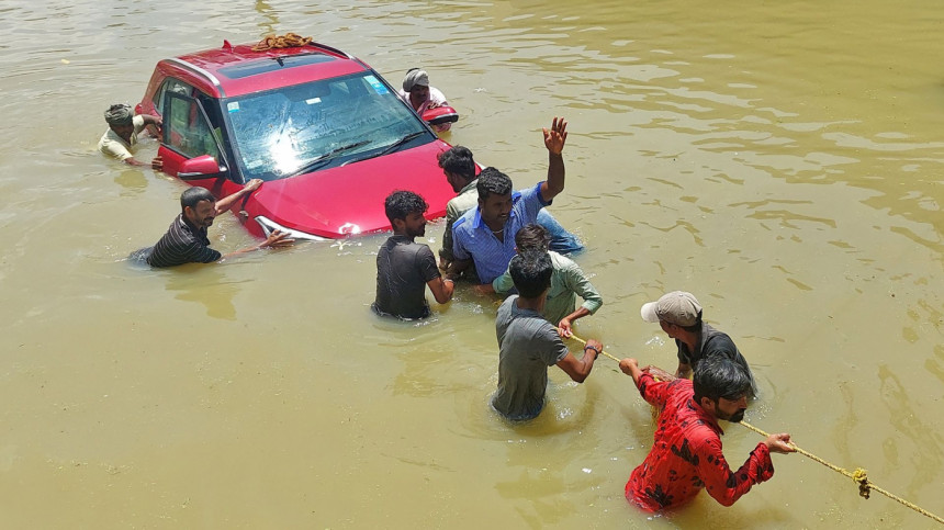 বেঙ্গালুরুতে বন্যা বেঙ্গালুরুতে বন্যা